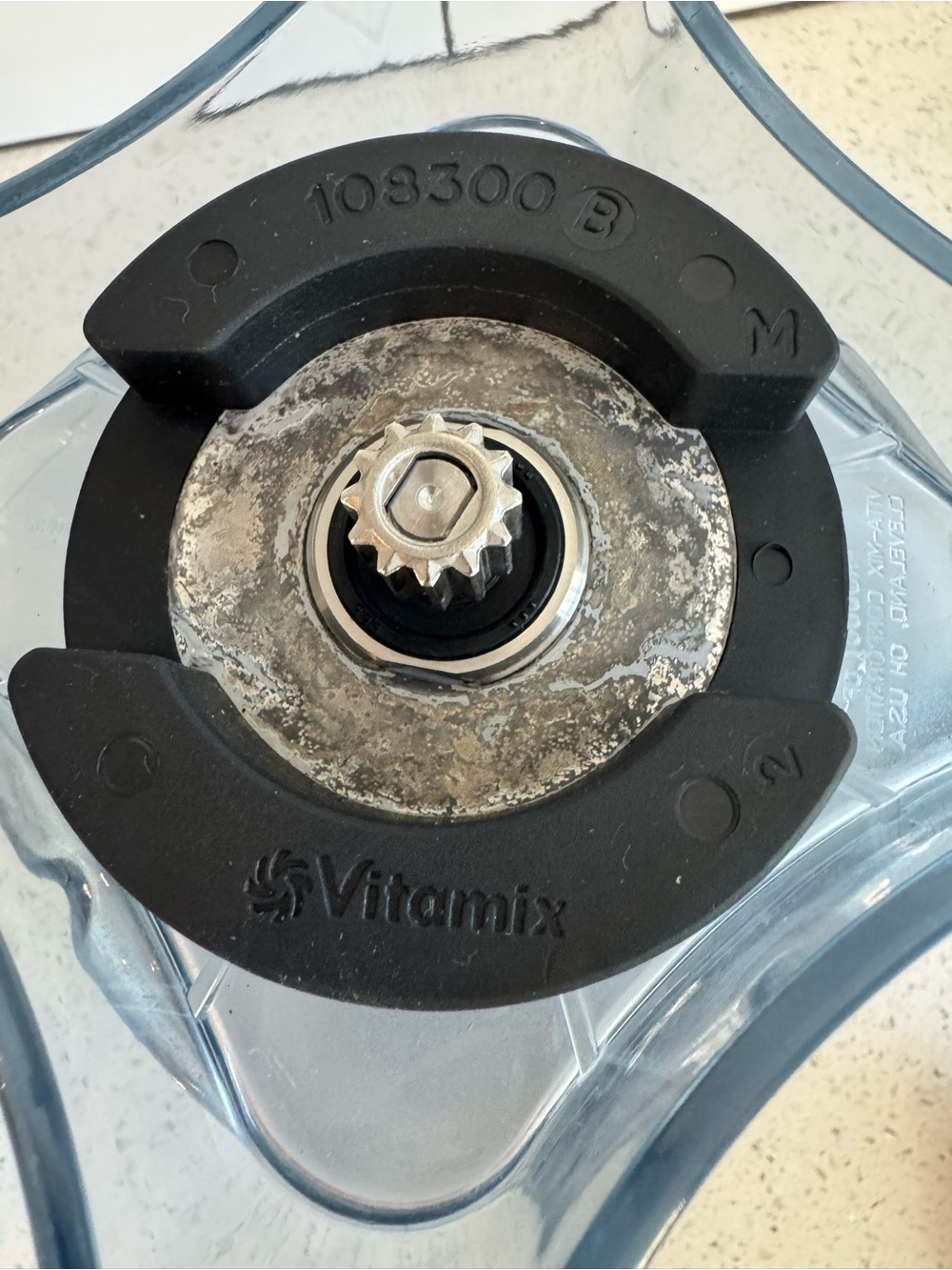 Vitamix Low-Profile 64-Ounce Container | Black Lid & Handle | EUC - Picture 10 of 10